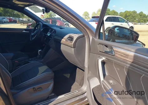 2024 Volkswagen Tiguan 2.0T Sel R-Line из США, поврежденный, VIN 3VV4B7AX3RM150065